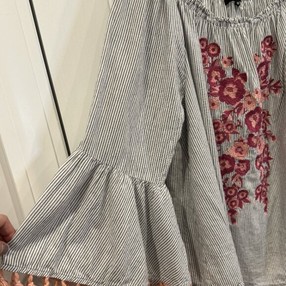 Andree by Unit 2xl Peasant Top Black White Stripes Fringe Pink Floral Embroidery - Picture 4 of 6